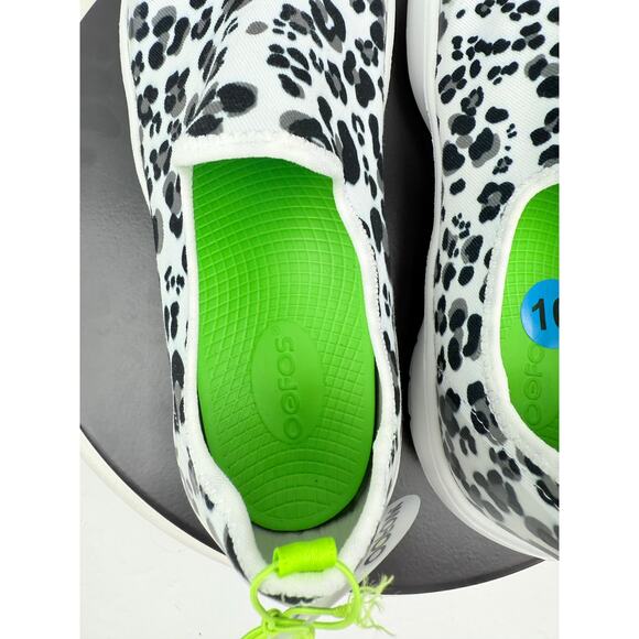 Oofos OOmg EeZee Womens Sz 10 Black White Leopard Print Recovery Comfort Shoes - Picture 8 of 10